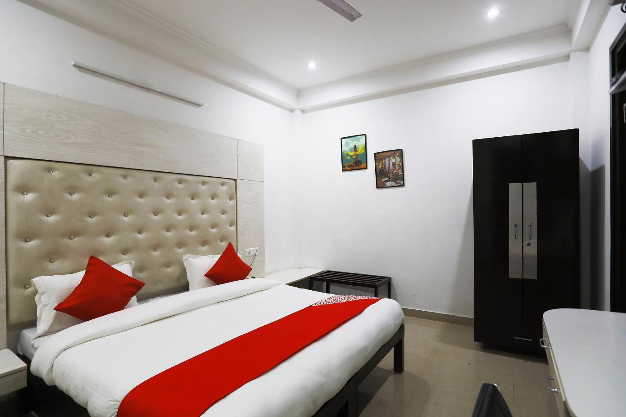 Super Collection O Tipsyy Inn 014 Gurgaon Exterior foto